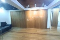 南洋大厦361平简装办公室