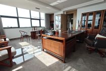 互联网金融大厦335平