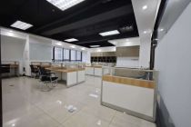 互联网金融大厦165平